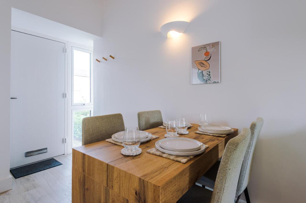 Wild Drive Chester - Stunning Cottage Just Minutes From Chester And Zoo Exterior photo