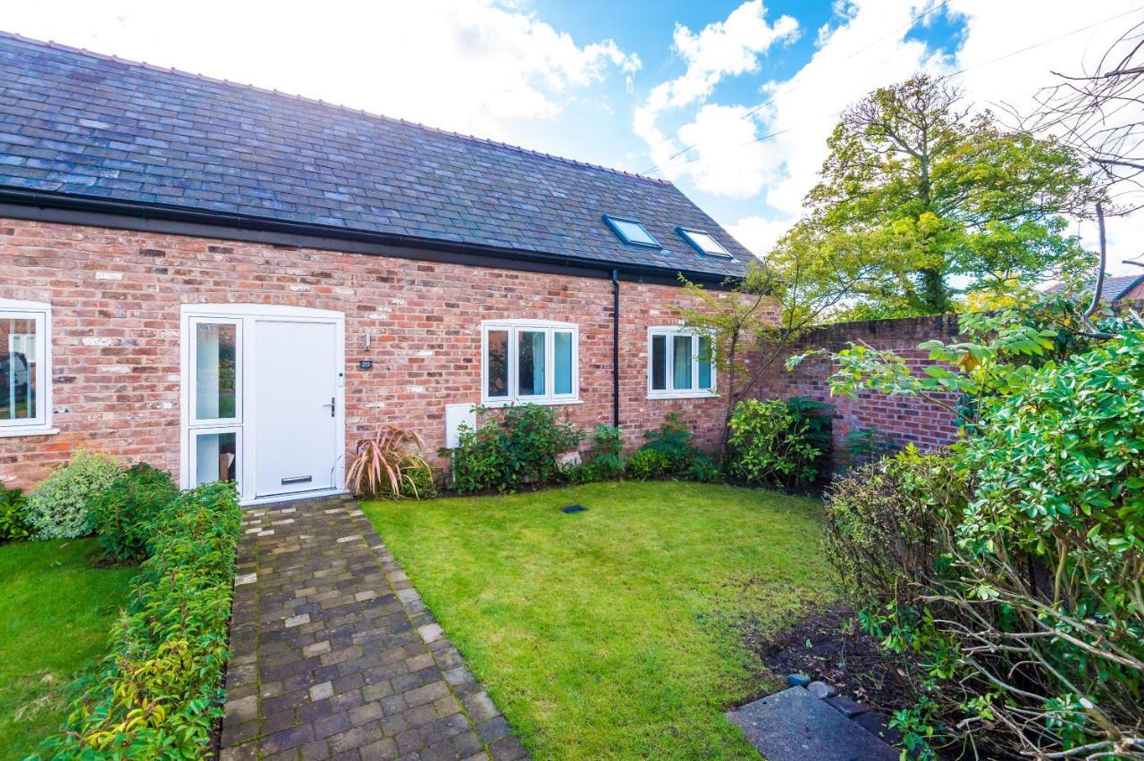 Wild Drive Chester - Stunning Cottage Just Minutes From Chester And Zoo Exterior photo