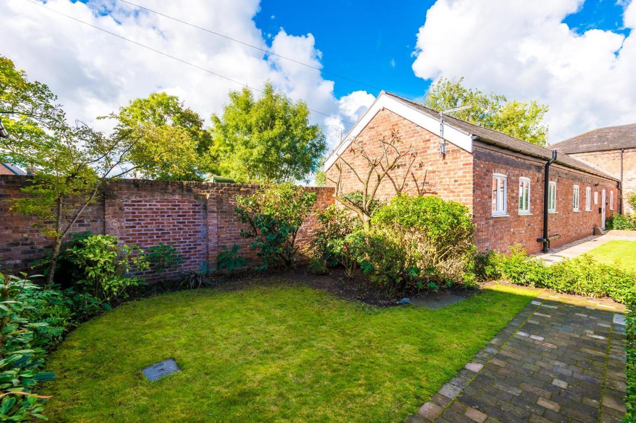 Wild Drive Chester - Stunning Cottage Just Minutes From Chester And Zoo Exterior photo